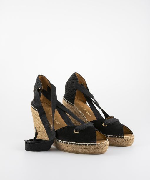 Cuña Manuela Negro 2