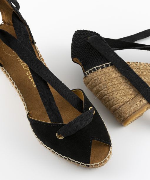 Cuña Manuela Negro 3