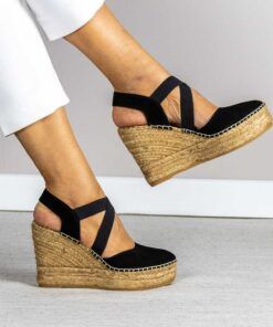 Alpargata con cuña Pilar Negra.