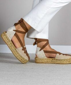 Alpargata con plataforma Sandra Marrón .