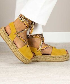 Alternative view of Alpargata con plataforma Victora Nougat.